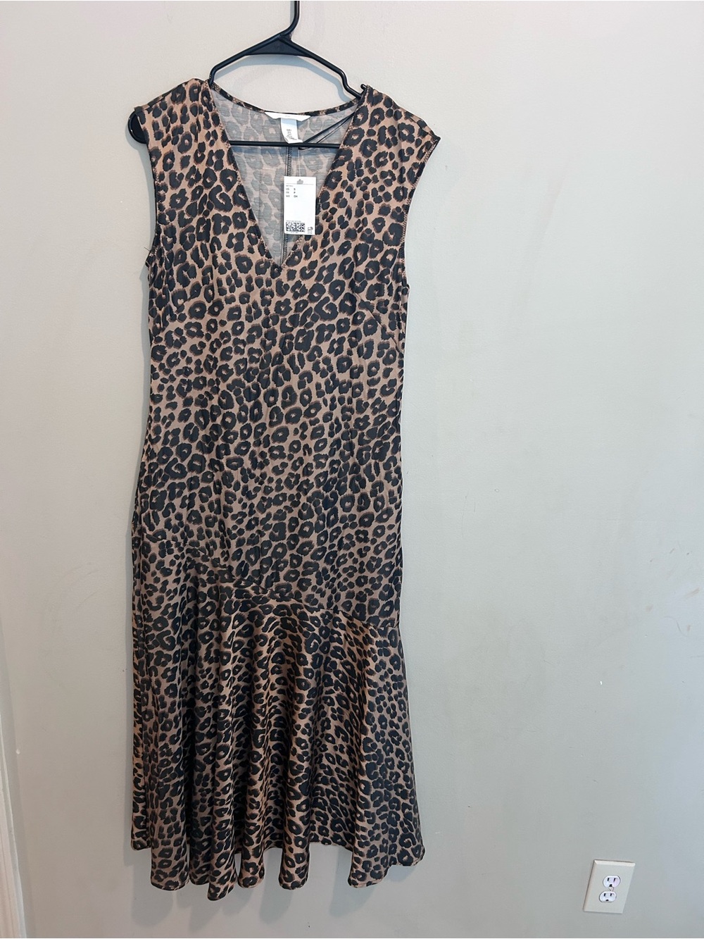 H&M Leopard Print V-Neck Sleeveless Midi Dress - Brown & Black